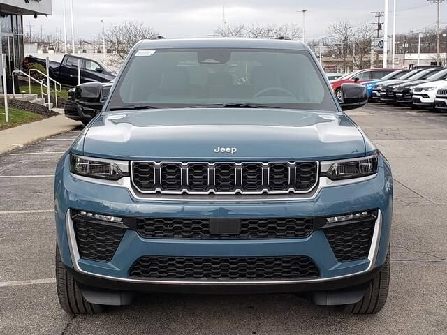 2026 Jeep Grand Cherokee in Bedford, OH 44146 - 18113693 5