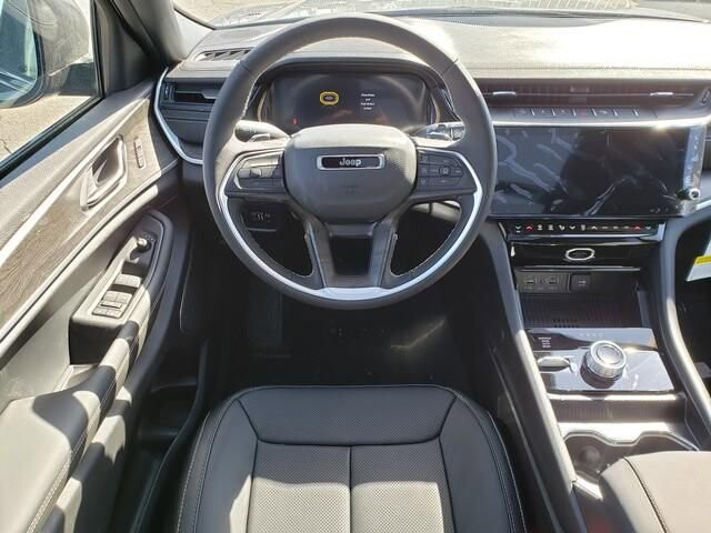 2026 Jeep Grand Cherokee in Bedford, OH 44146 - 18113694 10