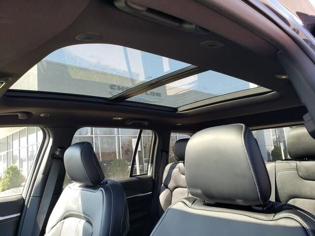 2026 Jeep Grand Cherokee in Bedford, OH 44146 - 18113694 7