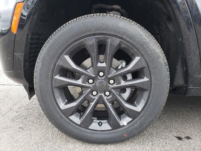 2026 Jeep Grand Cherokee in Bedford, OH 44146 - 18113695 12