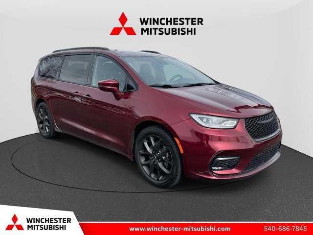 2021 Chrysler Pacifica in Winchester, VA 22602 - 18113698