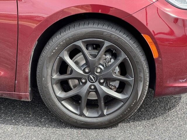 2021 Chrysler Pacifica in Winchester, VA 22602 - 18113698 8