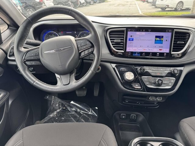 2021 Chrysler Pacifica in Winchester, VA 22602 - 18113698 15