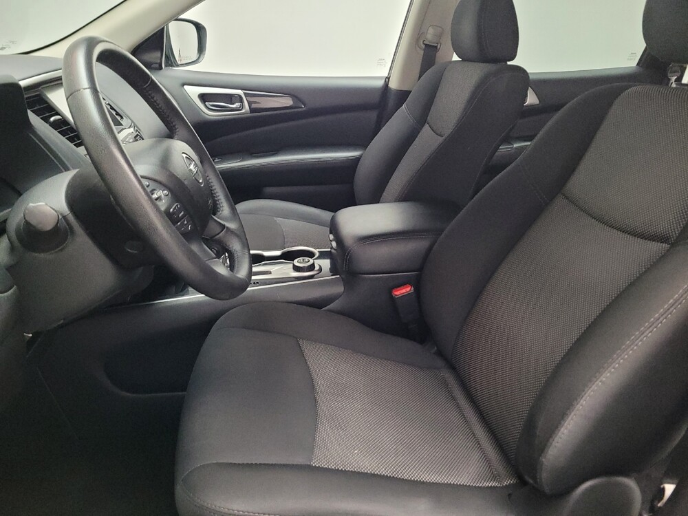 2020 Nissan Pathfinder in Riverside, CA 92504 - 18113707 17