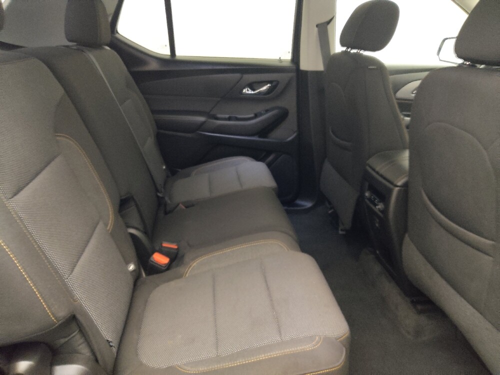2020 Chevrolet Traverse in Hialeah, FL 33014 - 18113709 19