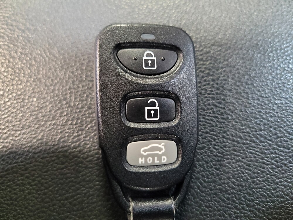 2019 Hyundai Elantra in Sacramento, CA 95821 - 18113715 32