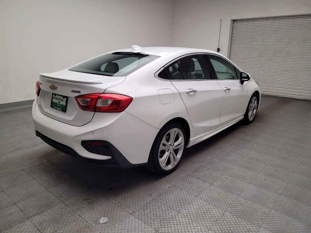 2017 Chevrolet Cruze in Sacramento, CA 95821 - 18113720 9