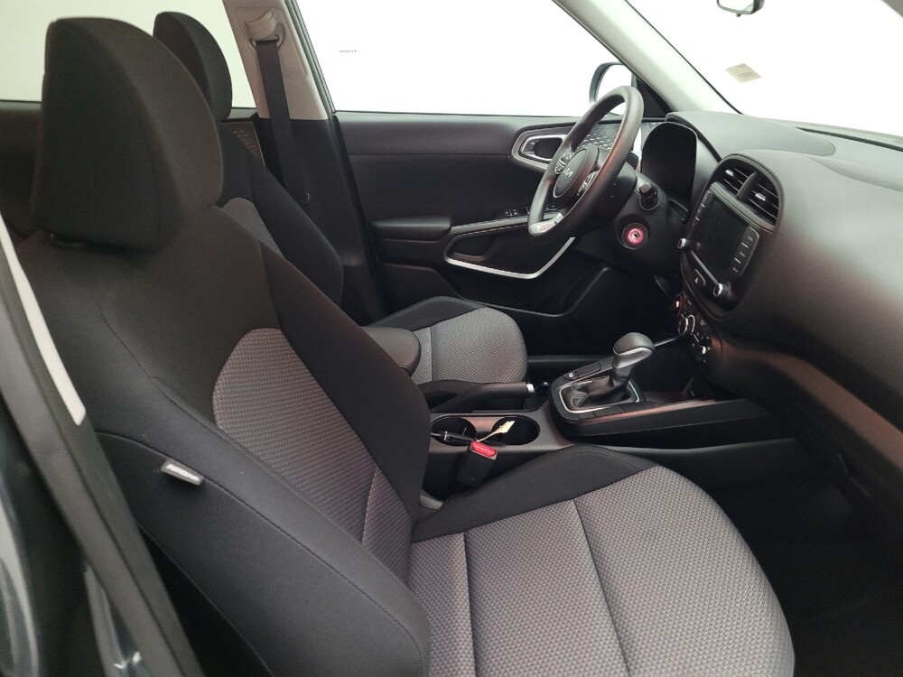 2024 Kia Soul in Sacramento, CA 95821 - 18113721 21