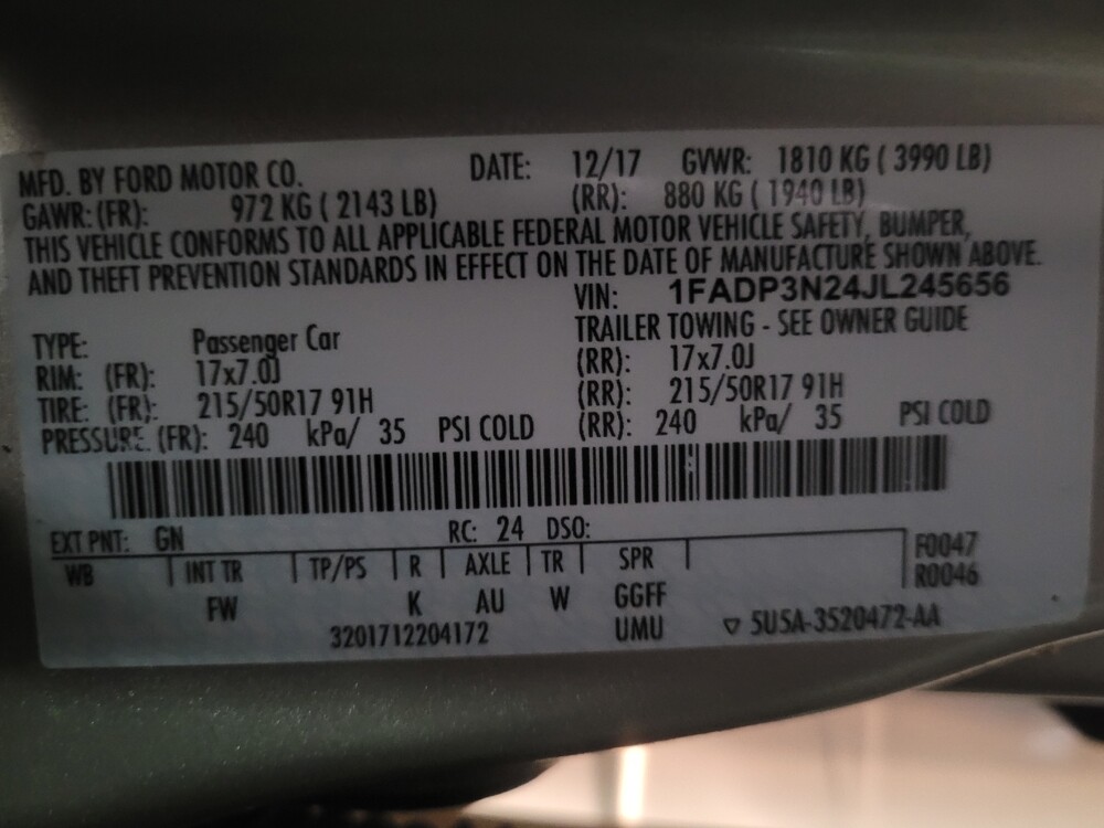 2018 Ford Focus in Union City, GA 30291 - 18113736 33