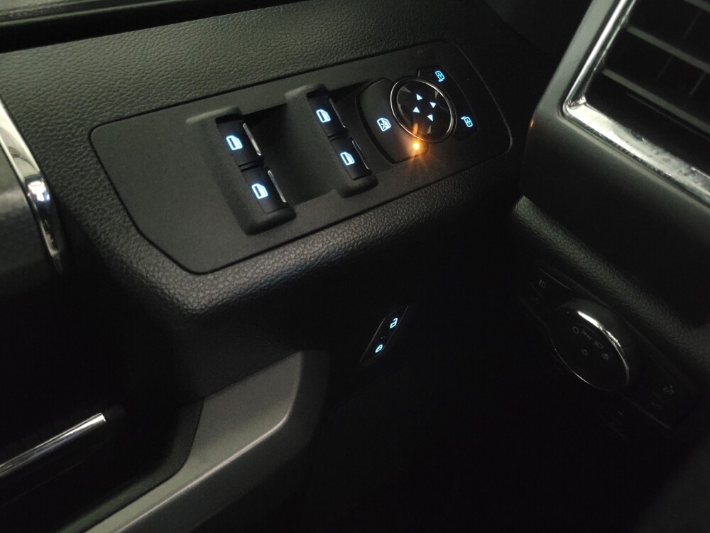 2015 Ford F150 in Marietta, GA 30062 - 18113737 27