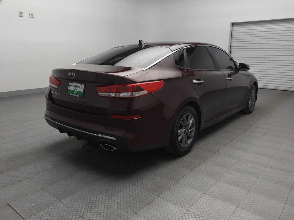2020 Kia Optima in Fort Worth, TX 76116 - 18113751 9