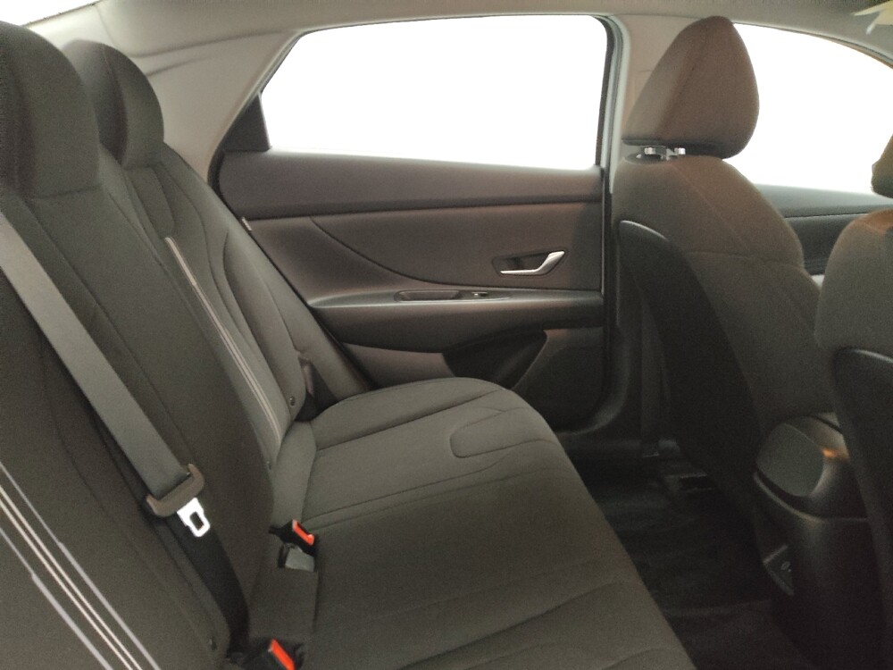 2024 Hyundai Elantra in Arlington, TX 76011 - 18113756 19