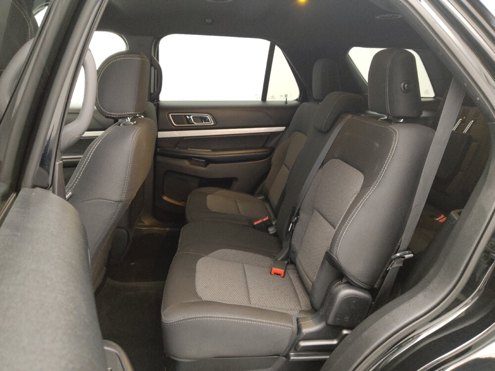 2017 Ford Explorer in St. Louis, MO 63125 - 18113766 18