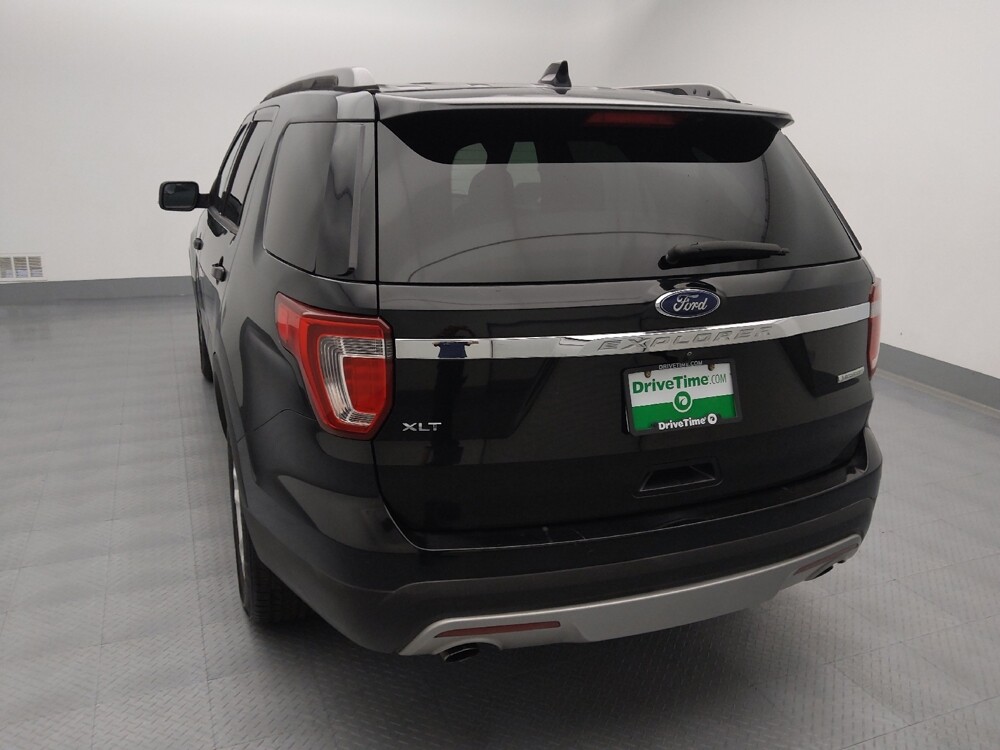 2017 Ford Explorer in St. Louis, MO 63125 - 18113766 6
