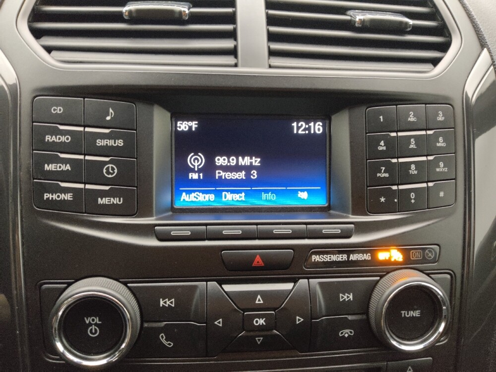 2017 Ford Explorer in St. Louis, MO 63125 - 18113766 25