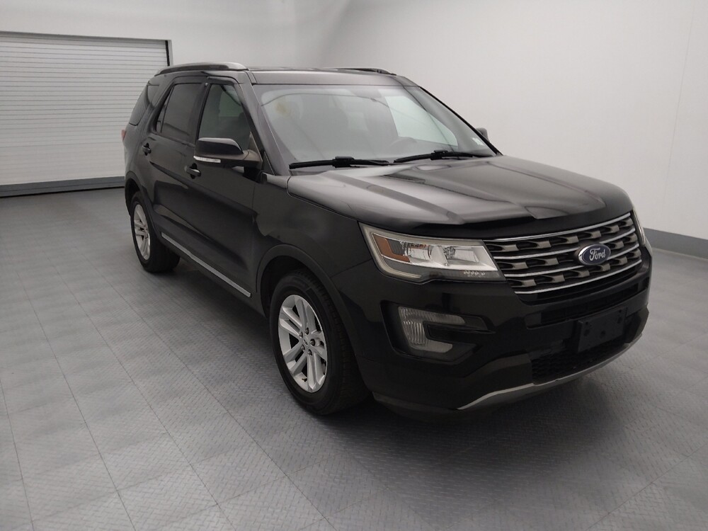 2017 Ford Explorer in St. Louis, MO 63125 - 18113766 13