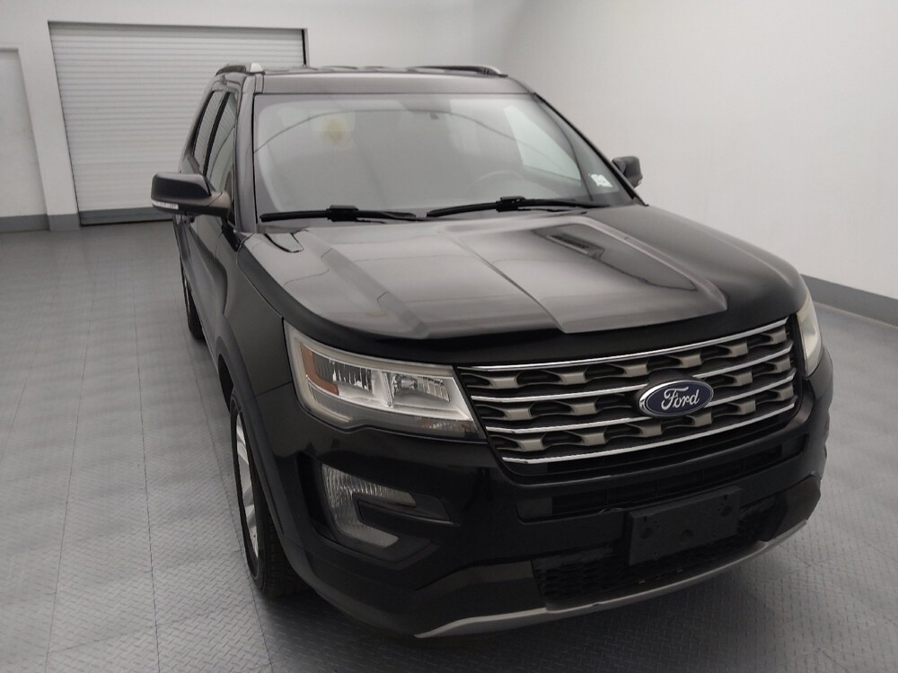 2017 Ford Explorer in St. Louis, MO 63125 - 18113766 14