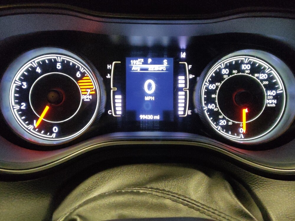 2021 Jeep Cherokee in Phoenix, AZ 85015 - 18113779 23