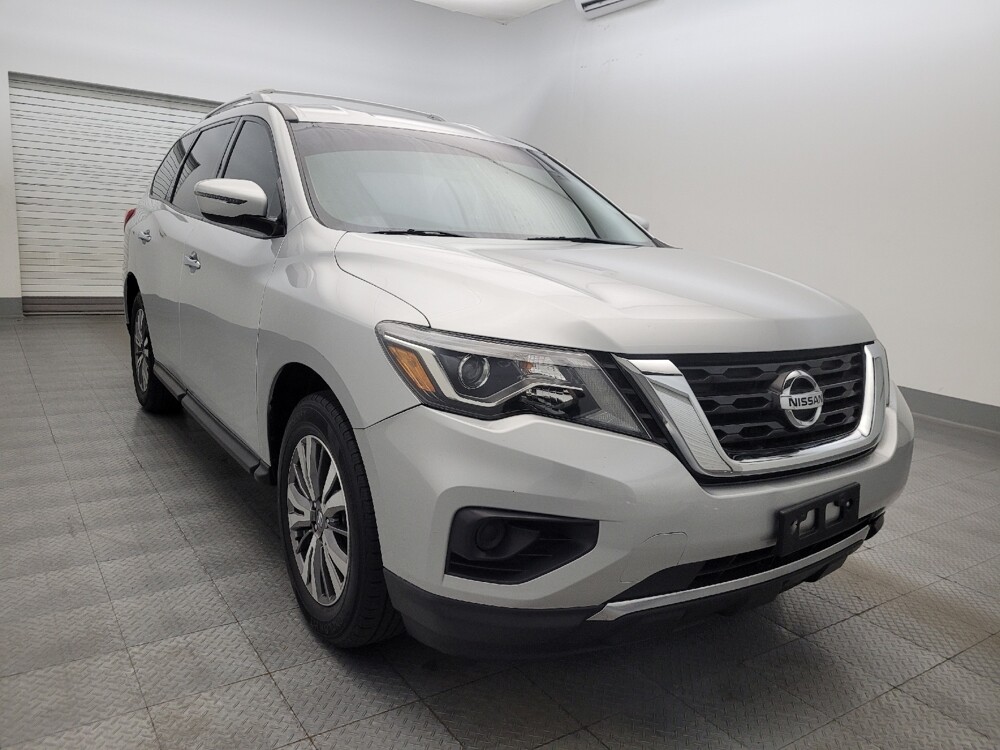 2019 Nissan Pathfinder in Phoenix, AZ 85015 - 18113783 13