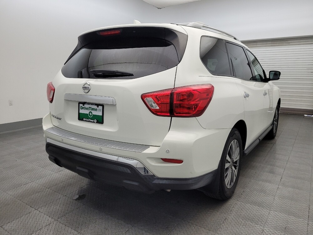 2020 Nissan Pathfinder in Glendale, AZ 85301 - 18113785 9