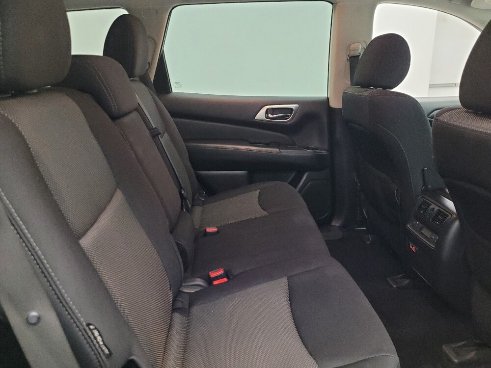 2020 Nissan Pathfinder in Glendale, AZ 85301 - 18113785 19