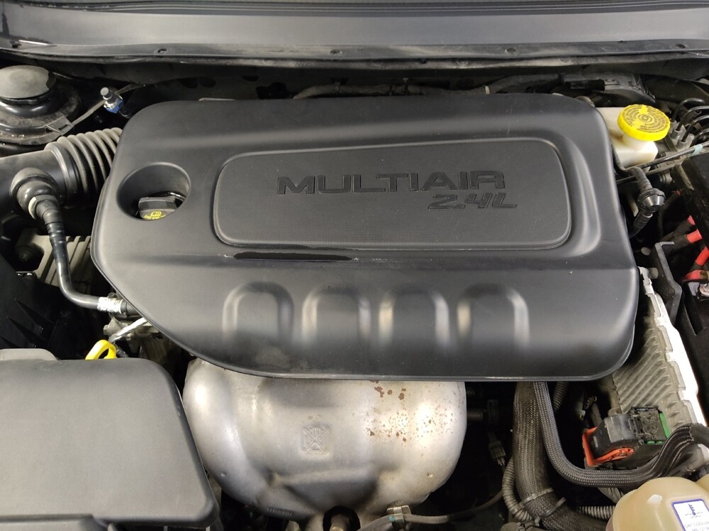 2019 Jeep Cherokee in Tampa, FL 33619 - 18113794 30