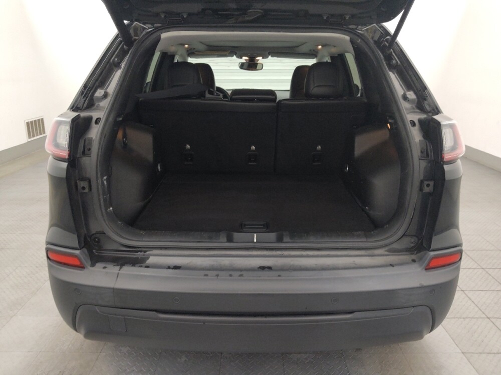 2019 Jeep Cherokee in Tampa, FL 33619 - 18113794 29