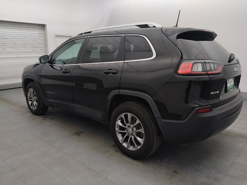 2019 Jeep Cherokee in Tampa, FL 33619 - 18113794 3