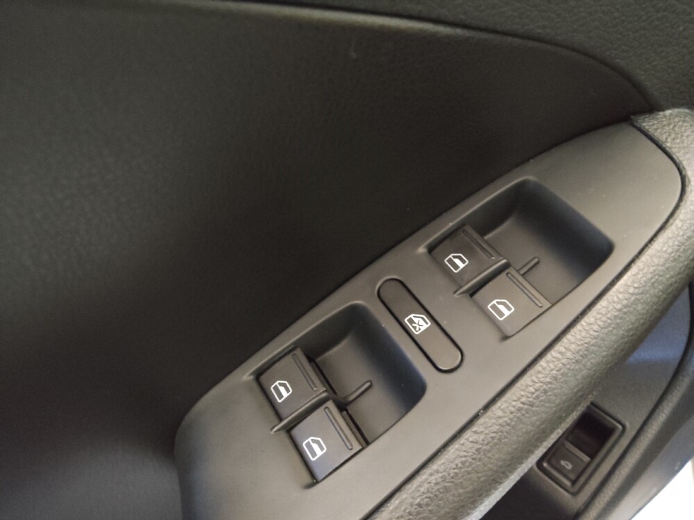 2016 Volkswagen Jetta in Lakeland, FL 33815 - 18113795 27