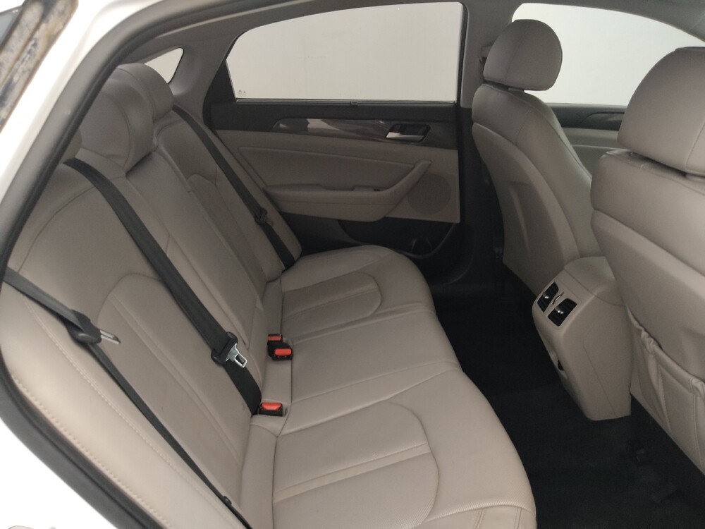 2018 Hyundai Sonata in Lakeland, FL 33815 - 18113796 19