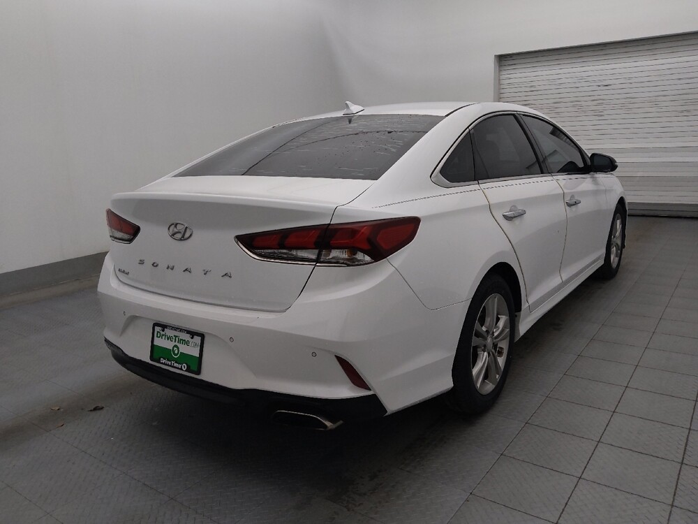 2018 Hyundai Sonata in Lakeland, FL 33815 - 18113796 9