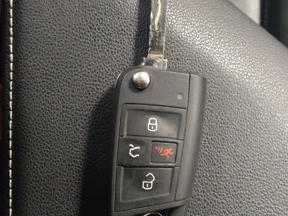 2025 Volkswagen Jetta in Clearwater, FL 33764 - 18113797 32