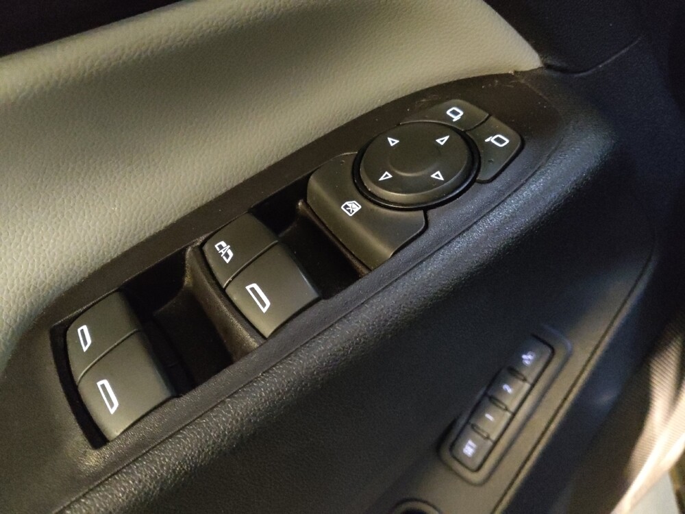 2018 Chevrolet Equinox in Greenville, SC 29607 - 18113845 27