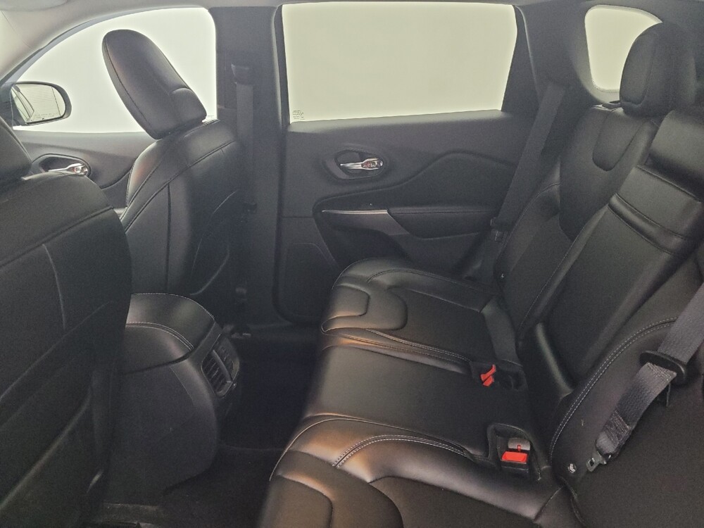 2019 Jeep Cherokee in Greenville, NC 27834 - 18113848 18