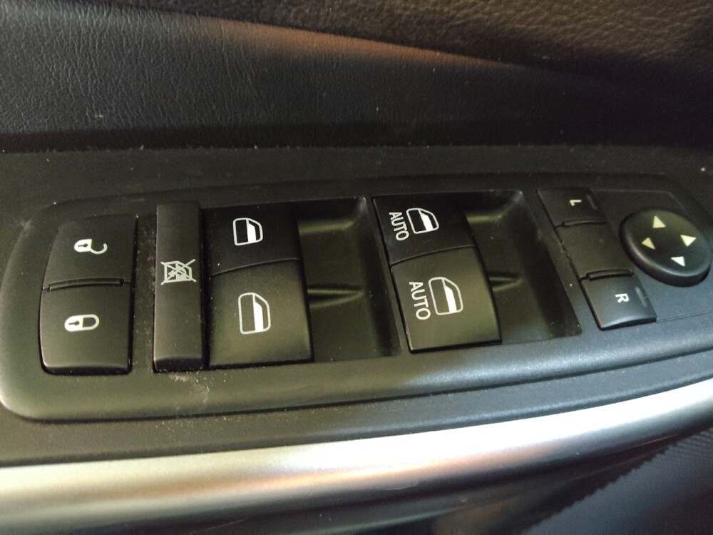 2019 Jeep Cherokee in Greenville, NC 27834 - 18113848 27