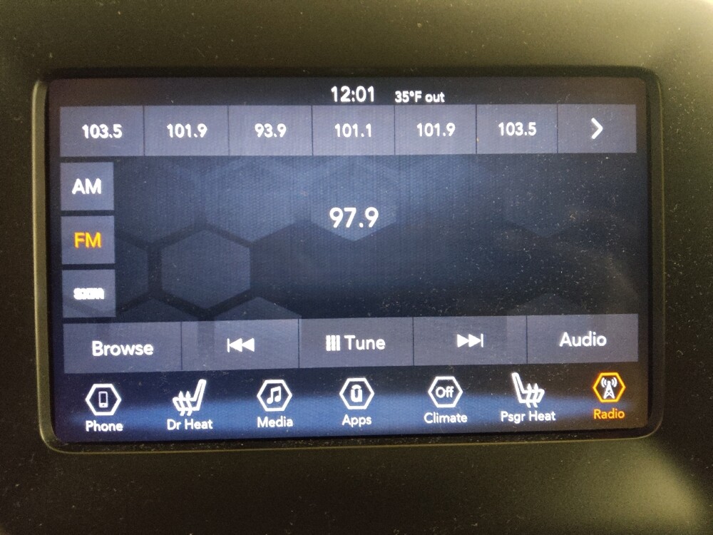 2019 Jeep Cherokee in Greenville, NC 27834 - 18113848 25