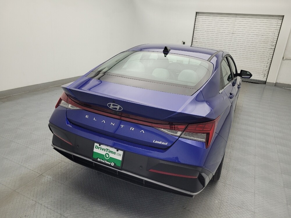 2024 Hyundai Elantra in Greenville, SC 29607 - 18113854 7