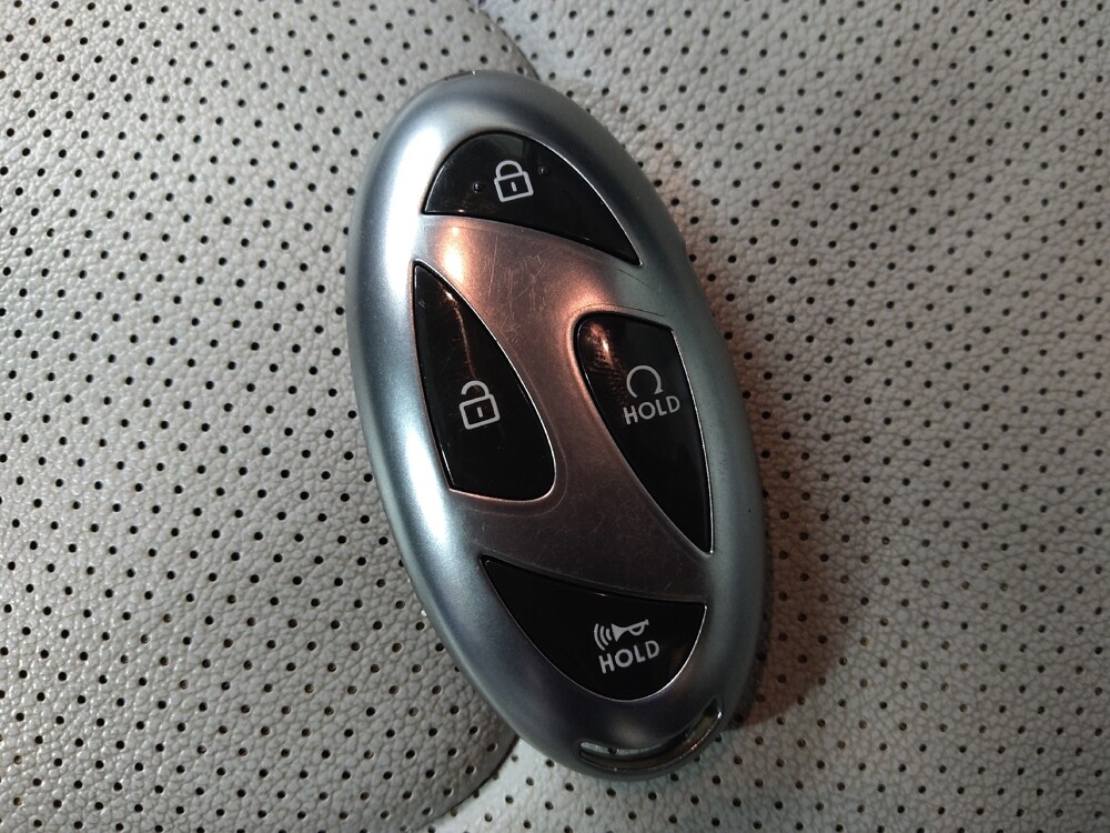 2024 Hyundai Elantra in Greenville, SC 29607 - 18113854 32