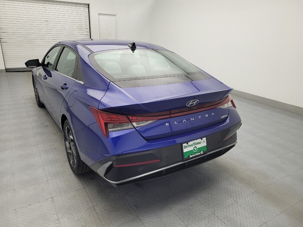 2024 Hyundai Elantra in Greenville, SC 29607 - 18113854 6
