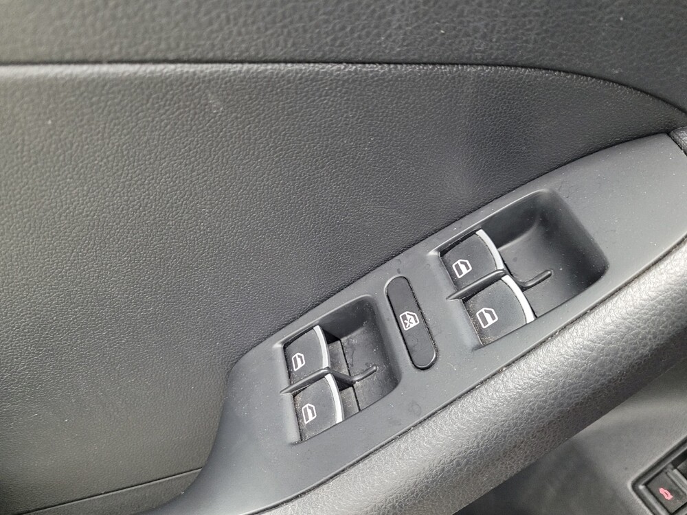 2016 Volkswagen Jetta in Madison, TN 37115 - 18113865 27