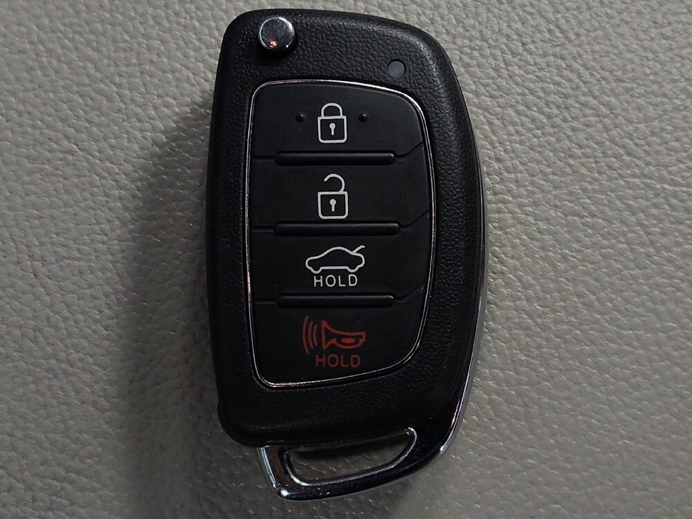 2017 Hyundai Sonata in Houston, TX 77060 - 18113871 32