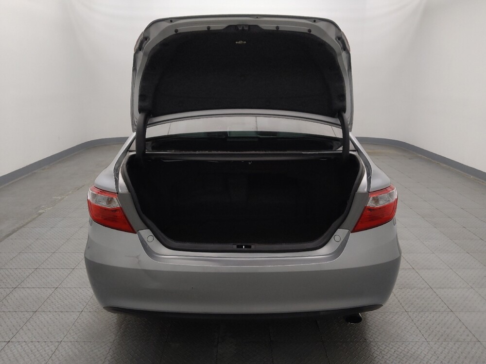 2015 Toyota Camry in Houston, TX 77060 - 18113882 29