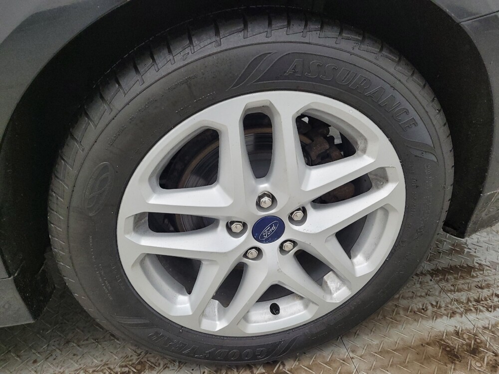 2015 Ford Fusion in Columbus, OH 43228 - 18113895 31