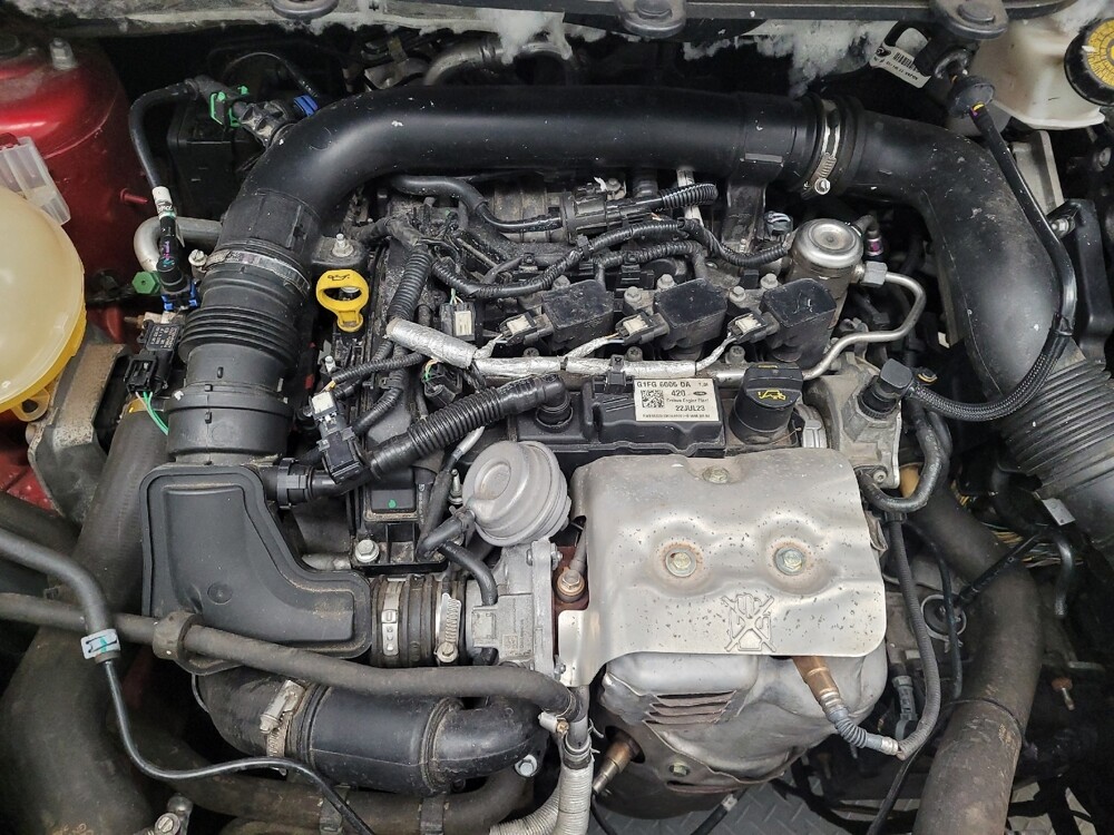 2018 Ford EcoSport in Columbus, OH 43228 - 18113896 30