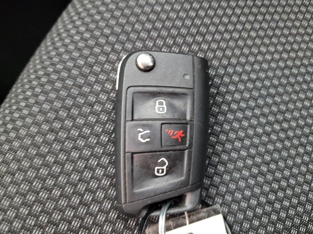 2020 Volkswagen Jetta in Columbus, OH 43228 - 18113900 32