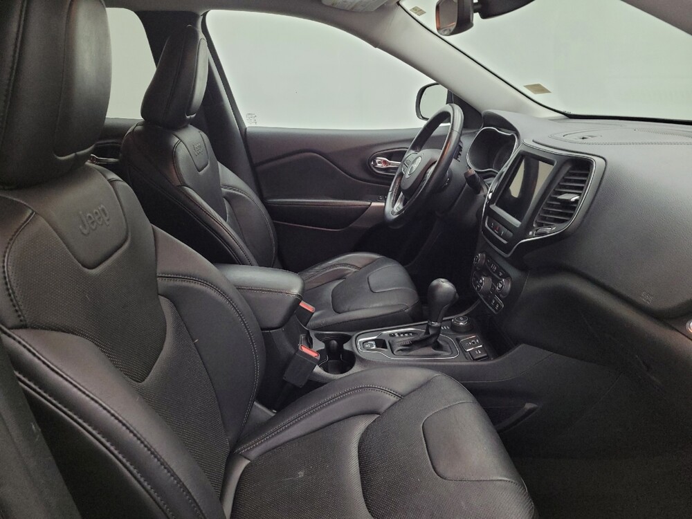 2021 Jeep Cherokee in Columbus, OH 43228 - 18113901 21