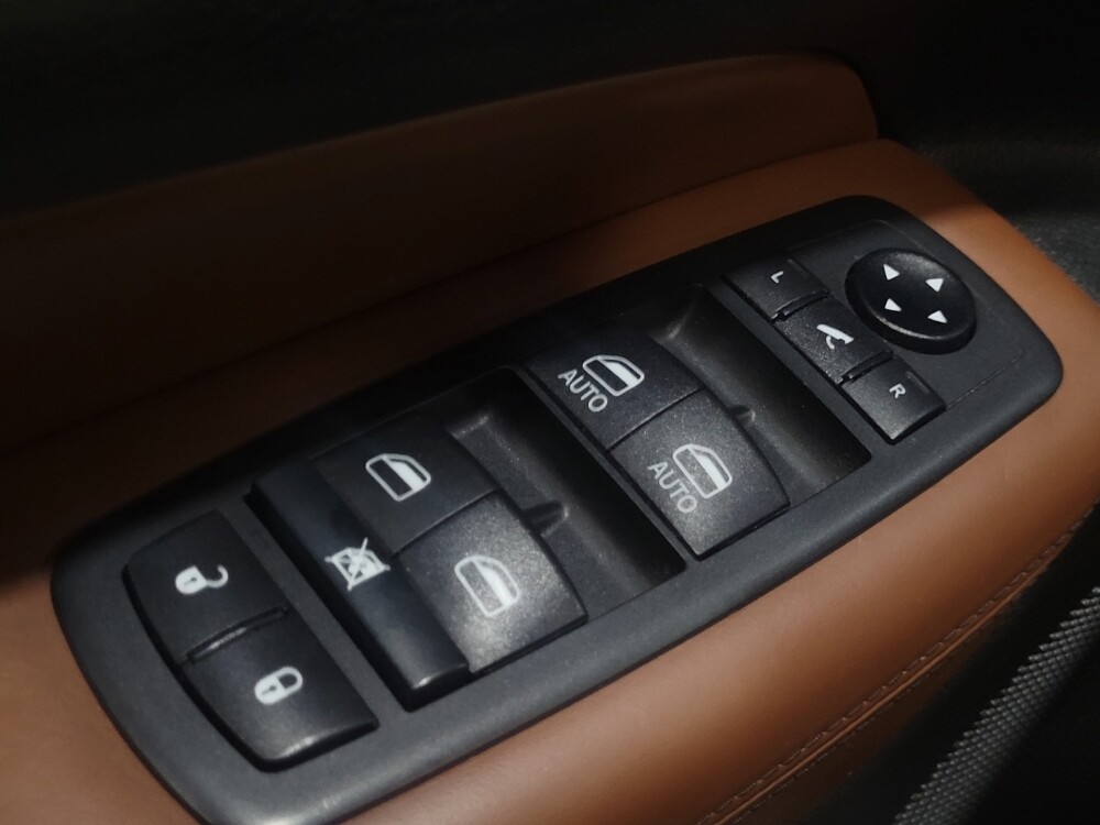 2020 Jeep Grand Cherokee in New Castle, DE 19720 - 18113915 27