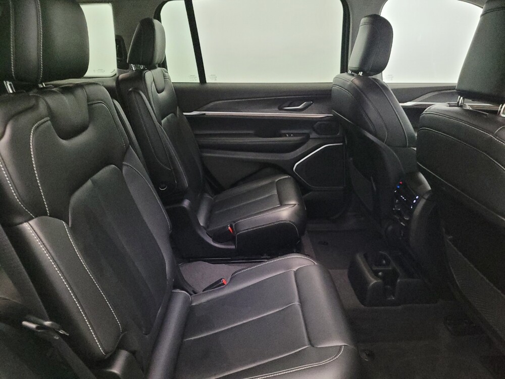 2021 Jeep Grand Cherokee L in Pittsburgh, PA 15237 - 18113916 19