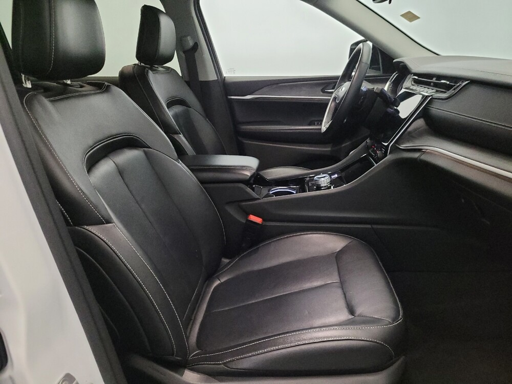 2021 Jeep Grand Cherokee L in Pittsburgh, PA 15237 - 18113916 21