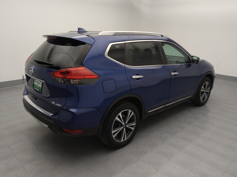 2017 Nissan Rogue in Springfield, MO 65807 - 18113927 10